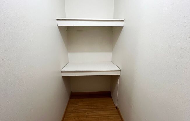 2 beds, 1 bath, 780 sqft, $780, Unit 2501-104