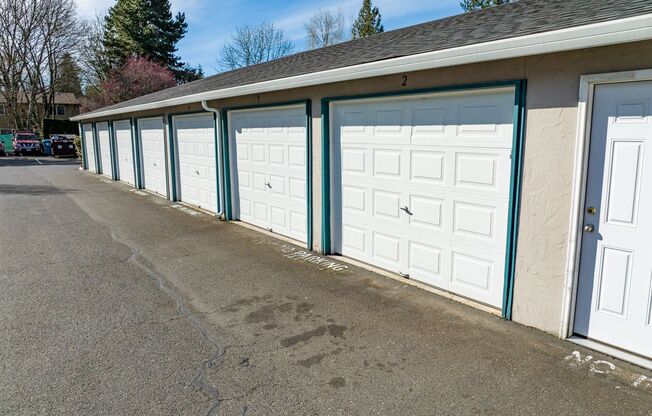 3 beds, 2 baths, 1,080 sqft, $1,750, Unit #218D