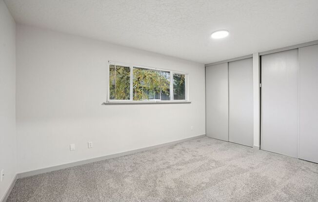 3 beds, 1.5 baths, 1,246 sqft, $2,199, Unit 2611-1