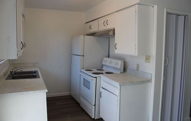 2 beds, 1 bath, $1,500