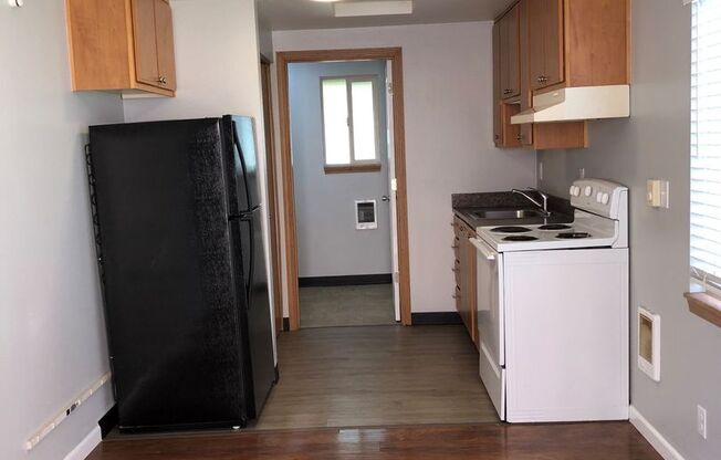 Studio, 1 bath, 222 sqft, $925, Unit 56-13