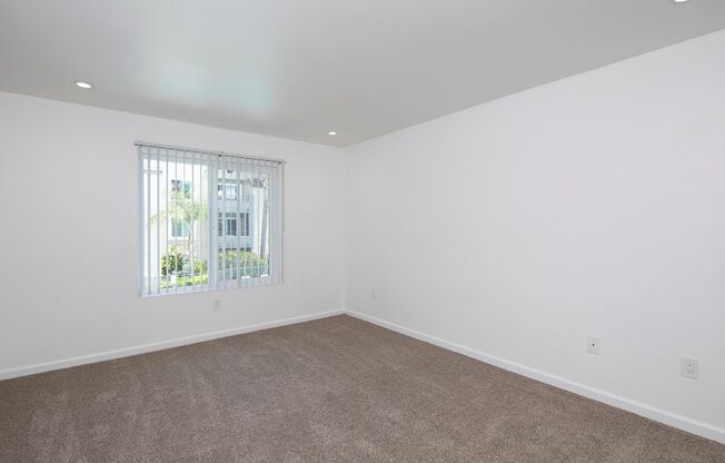 2 beds, 2 baths, 965 sqft, $2,895, Unit 219