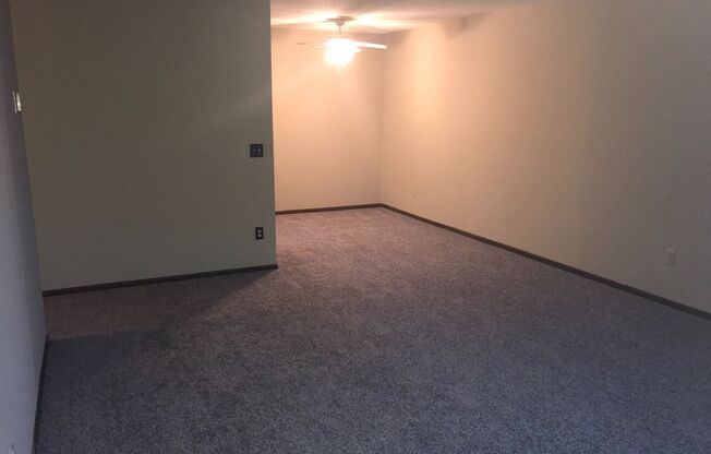 1 bed, 1 bath, 600 sqft, $1,099, Unit 111