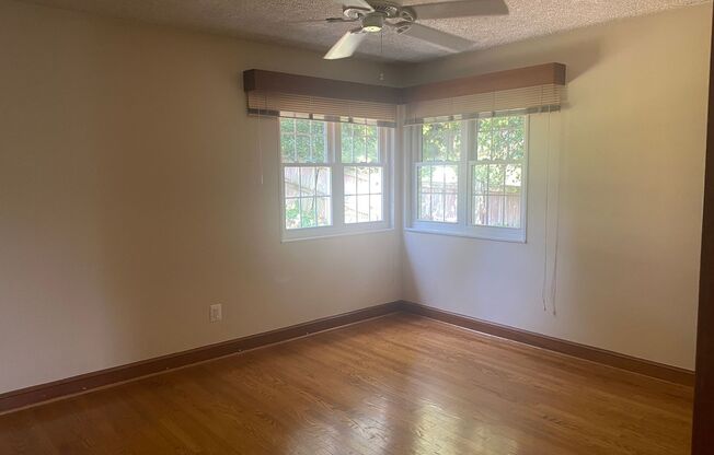 3 beds, 2 baths, $3,850