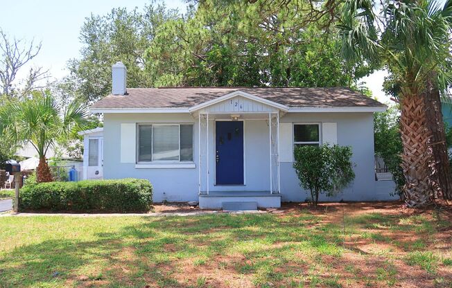 Quaint 2 Bedroom, 1 Bathroom Home in Edgemoor!