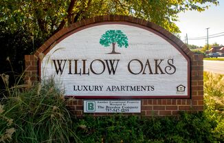 Willow Oaks Apartments