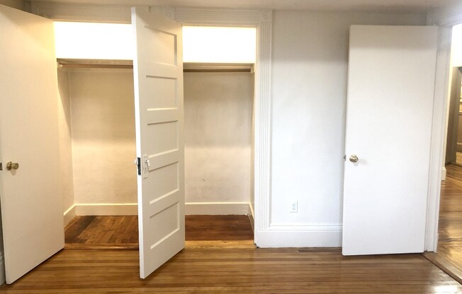 1 bed, 1 bath, 400 sqft, $2,100, Unit 2