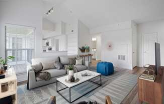 Living Area at The Farms Apartments in Columbus, OH, 43221