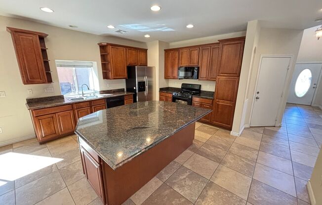 Gorgeous 3Bed/2Bath/2Car, 2-Story Home located in Caparola at Southern Highlands