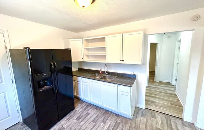 2 beds, 1 bath, $1,199