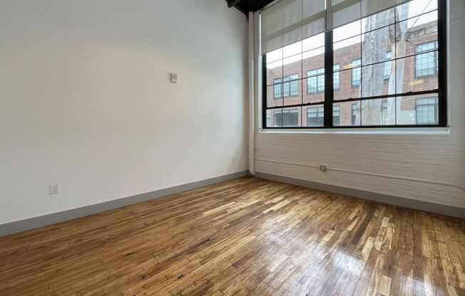 1 bed, 1 bath, 745 sqft, $1,800, Unit 255