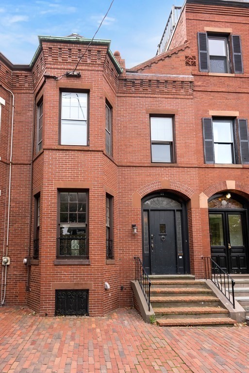 58 THOMAS PARK