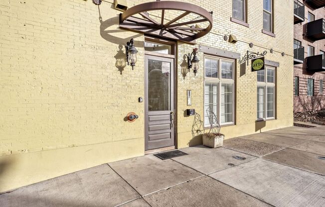 UPTOWN, CHARM AND CHARACTER WITH MODERN UPDATES, 1 BED CONDO, GROUND FLOOR, GREAT NATURAL LIGHT!