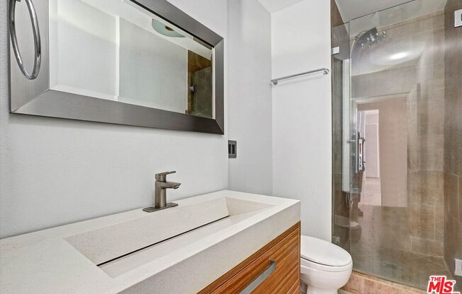 2 beds, 1.8 baths, 974 sqft, $4,200, Unit 1002