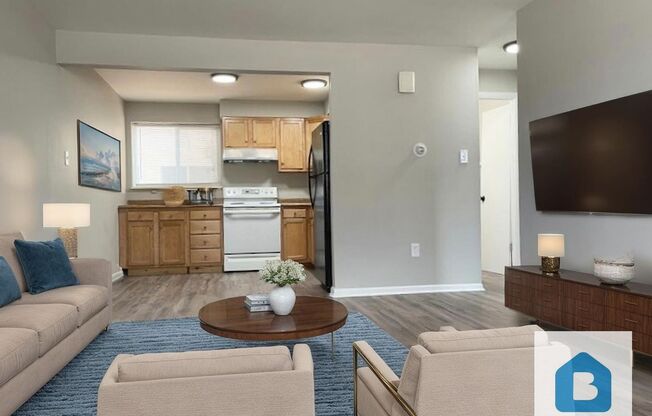 4226-4228 Forrest Hill