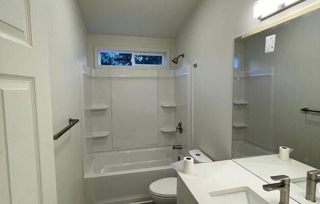 2 beds, 1 bath, $1,850