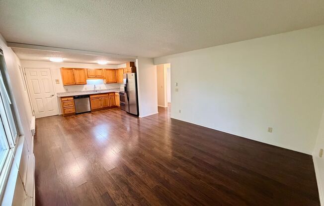1mo Free! Updated Top Floor 2-Bed with Washer/Dryer, Dishwasher