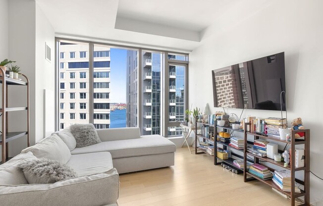 1 bed, 1 bath, 691 sqft, $5,650, Unit 1912