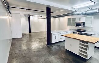 1046 Princeton Dr Unit 104