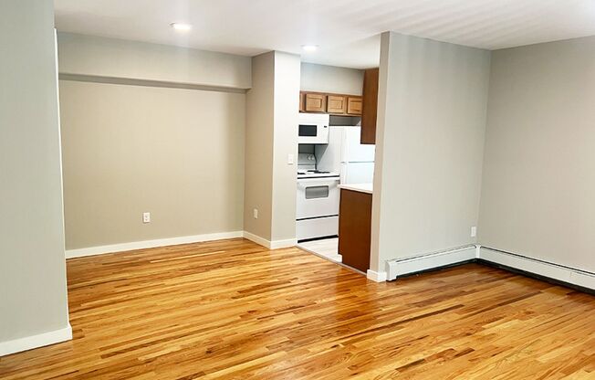 1 bed, 1 bath, 525 sqft, $995, Unit 3060-411