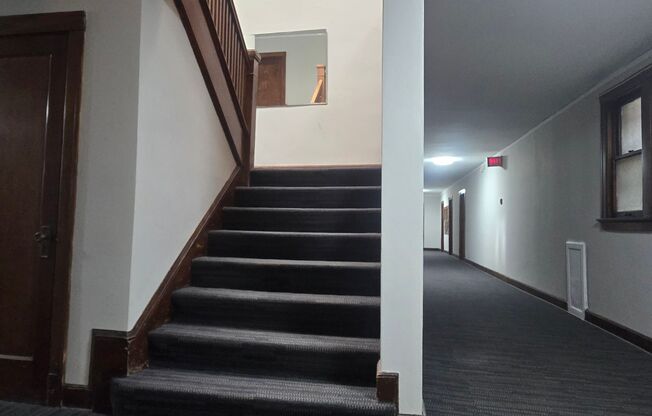 Washington Blvd Fully Renovated 1-2 Bed Apartment Homes