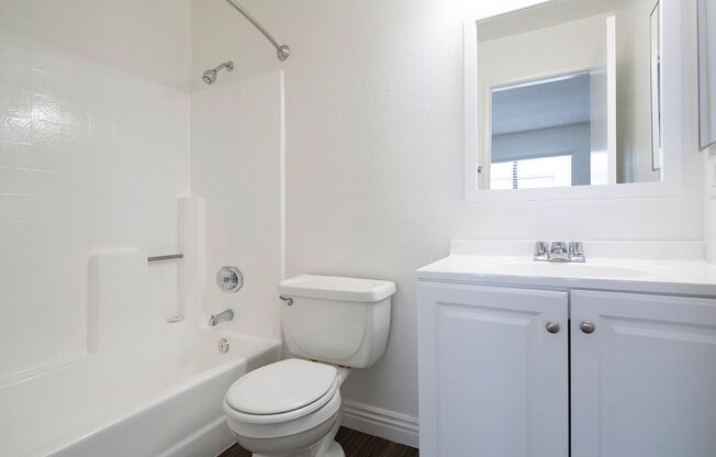 1 bed, 1 bath, 550 sqft, $2,100, Unit B125