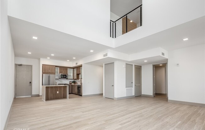 2 beds, 2 baths, 1,305 sqft, $3,418, Unit 204