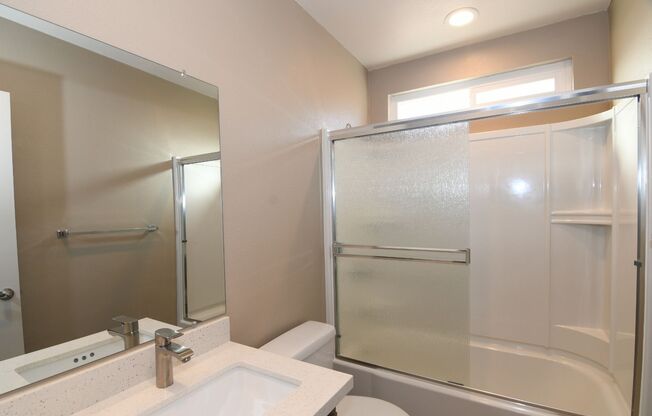 2 beds, 1.5 baths, $2,395, Unit 1