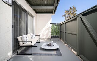 2 beds, 1.5 baths, 890 sqft, $2,550, Unit 261-26