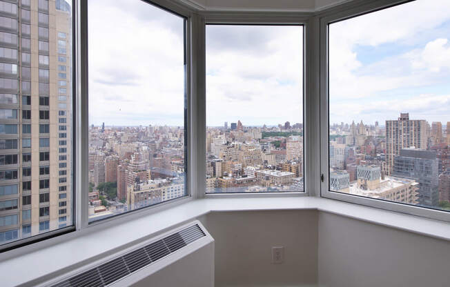 1 bed, 1 bath, 941 sqft, $6,057, Unit 39B
