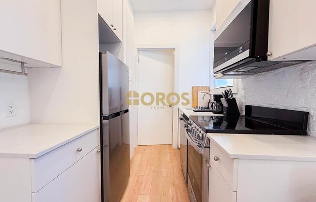 322 E 11 ST