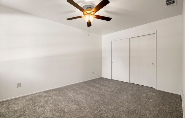 2 beds, 1 bath, 825 sqft, $1,570, Unit 50