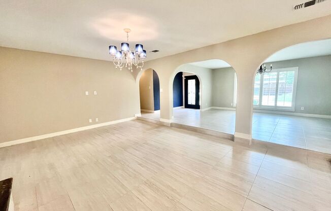 4 beds, 2.5 baths, $3,000