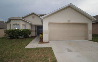 Great 3/2 in Estates of Lake Charles