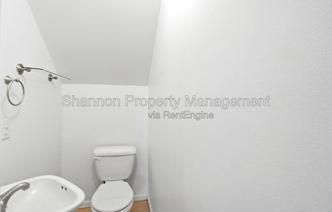 2 beds, 2.5 baths, 1,728 sqft, $2,875, Unit B