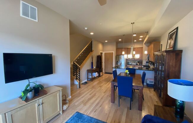 Furnished Short Term Rental 2 Bed + Office 3.5 Bath Row-Home in North Boulder