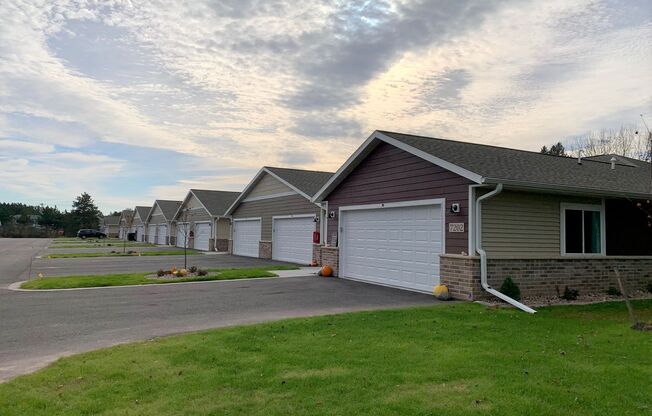 2 beds, 2 baths, 1,103 sqft, $1,880, Unit RT 7250-02