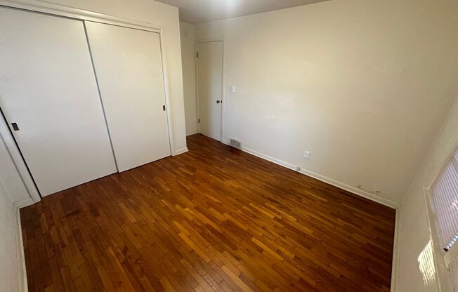 2 beds, 1 bath, $1,495