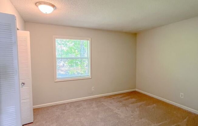 2 beds, 1.5 baths, 850 sqft, $1,195, Unit 16C