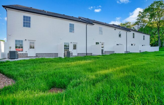 3 beds, 2.5 baths, 1,300 sqft, $1,500, Unit 41