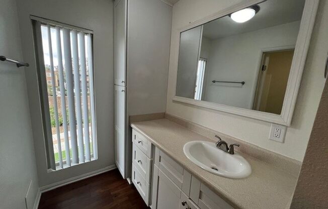 1 bed, 1 bath, 716 sqft, $2,150, Unit F020