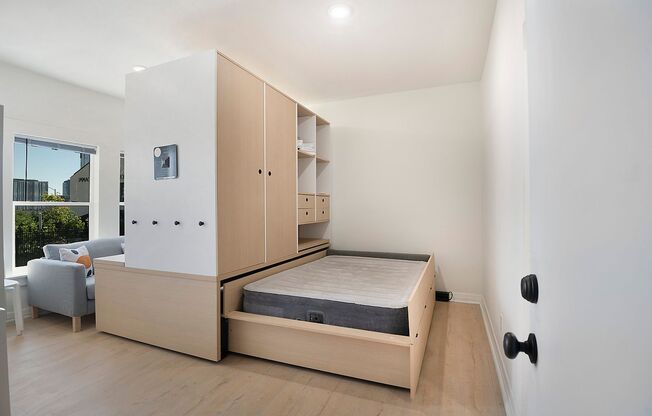 Studio, 1 bath, 214 sqft, $1,600, Unit 117