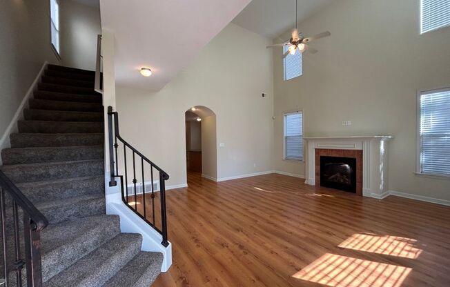 Spacious Downtown Home with 3 floors! Vaulted Ceilings! Pets are owner's approval.