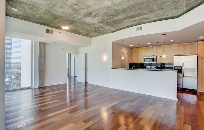 2 beds, 2 baths, $3,295