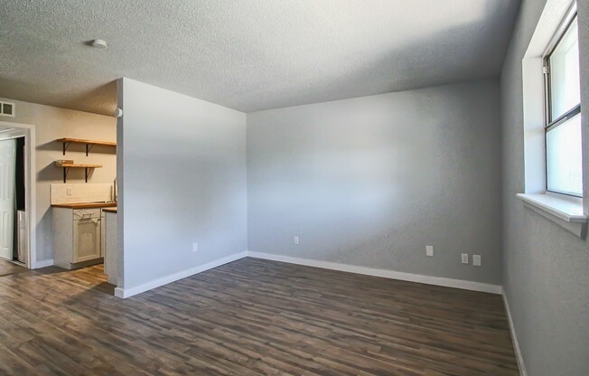 1 bed, 1 bath, 602 sqft, $695, Unit 1