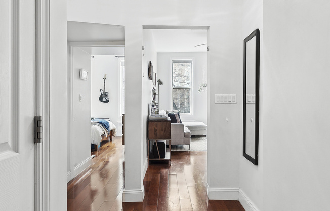 406 W 46 ST