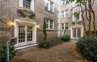 Adorable Condo in Ghent!