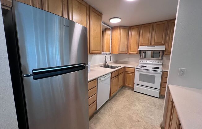 2 beds, 1 bath, $3,850