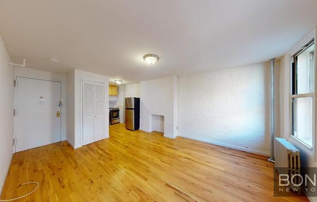 43 E 1 ST