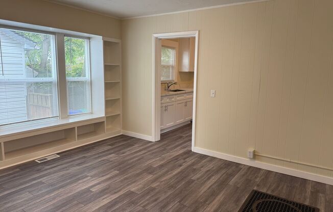 Charming 3-Bedroom Home in the Heart of Overlook